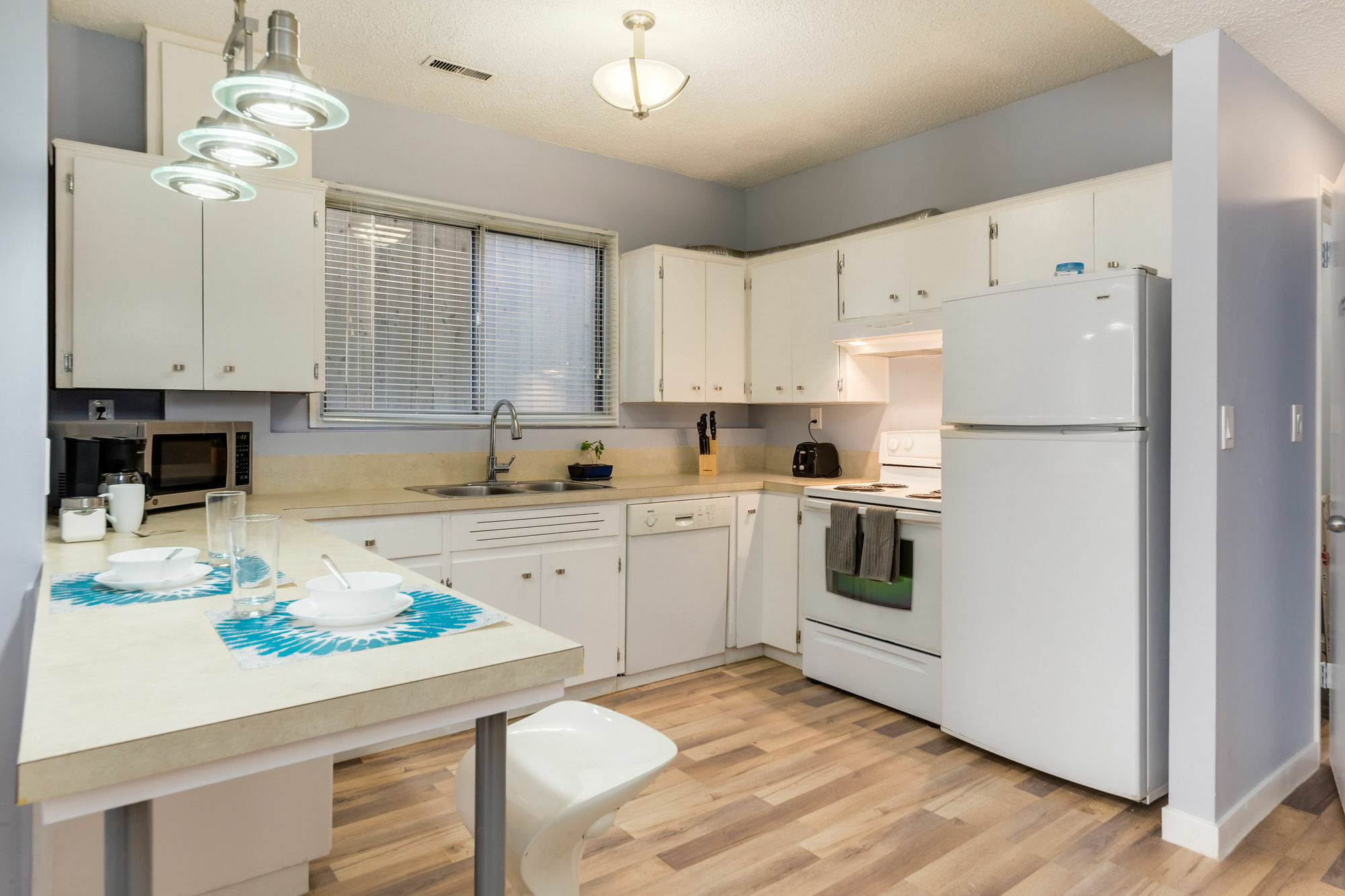 Fabulous 4Br Suite Close To Dt, Sait, U Of C By Prowess YYC Екстериор снимка