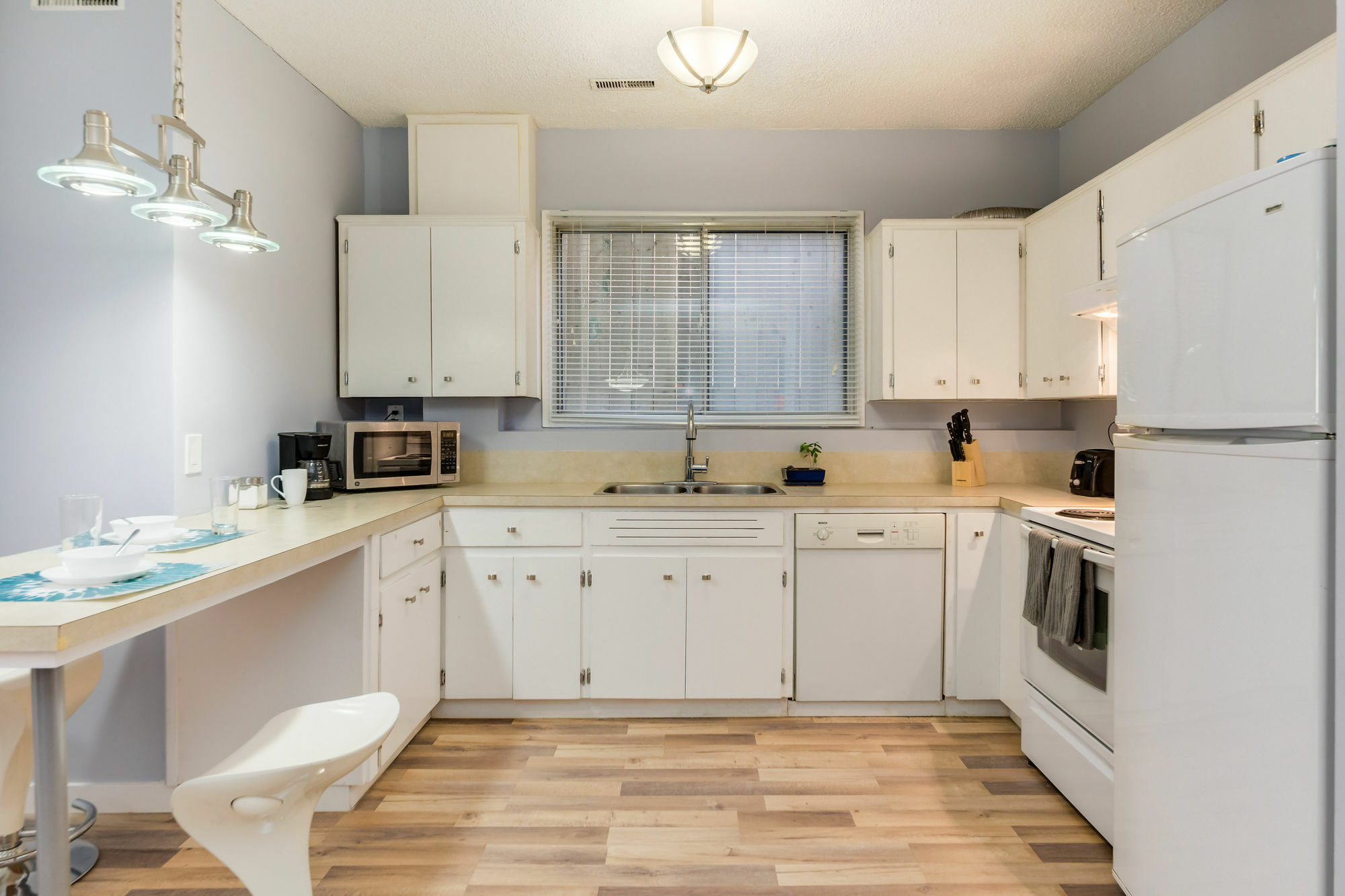 Fabulous 4Br Suite Close To Dt, Sait, U Of C By Prowess YYC Екстериор снимка